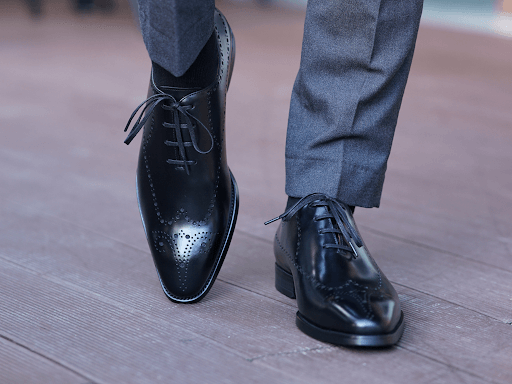 Stepping in Style: A Guide to Men’s Oxford Shoes